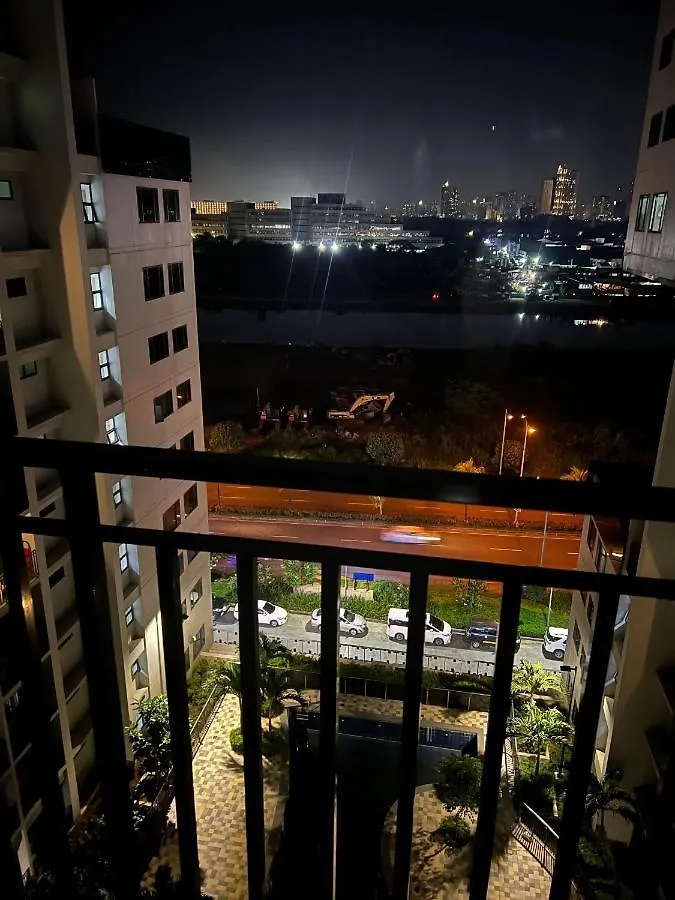 Shore 2 Residences @ Mall Of Asia Манила